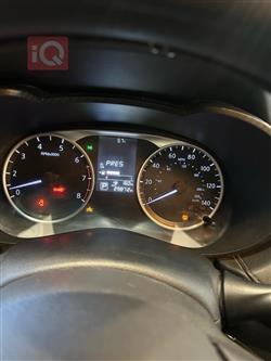 نيسان فيرسا